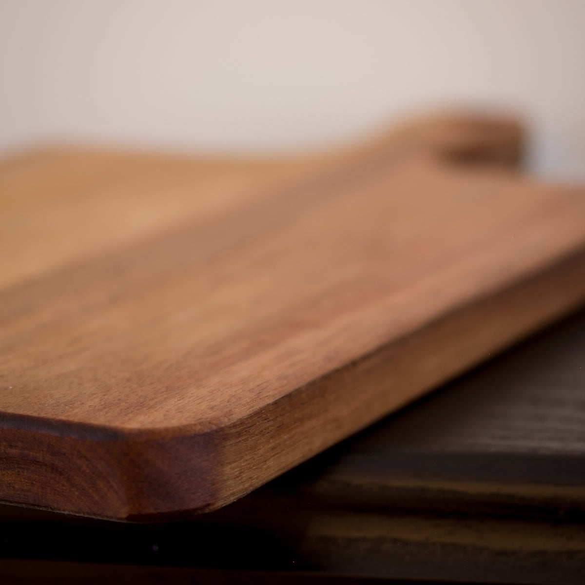 Beeswax Acacia Chopping Paddle Board (42x22cm)