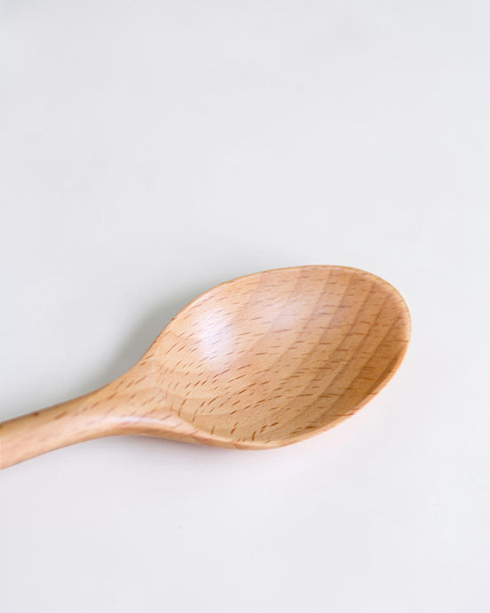 Ecohub NZ Entertainers Beech Cutlery Set of 2 - natural beech wood - close-up of the spoon bowl on a white background