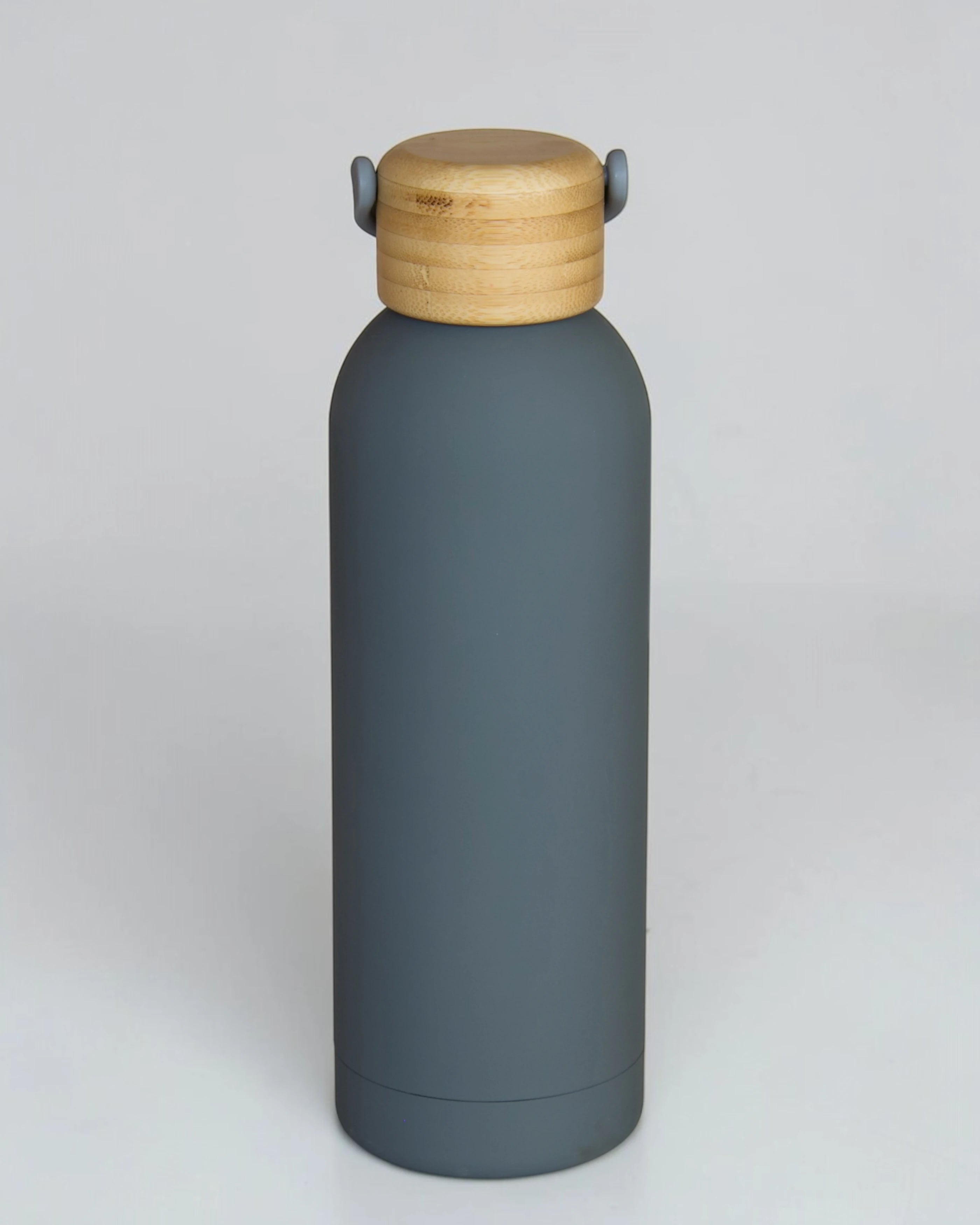 Ecohub NZ Palette Insulated Water Bottle (500ml) Slate Grey - matte and bamboo - standing on a plain white background