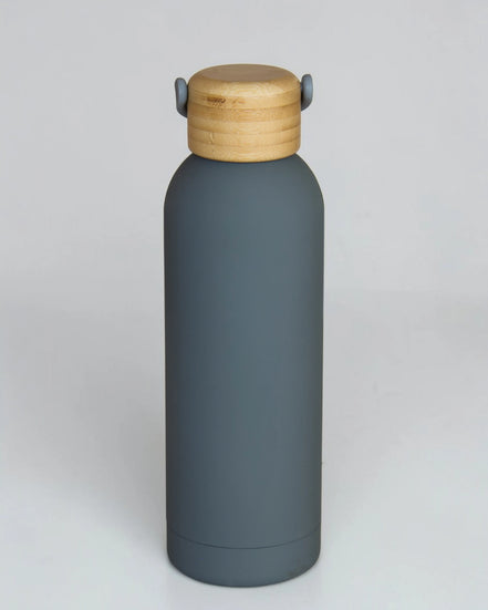 Ecohub NZ Palette Insulated Water Bottle (500ml) Slate Grey - matte and bamboo - standing on a plain white background