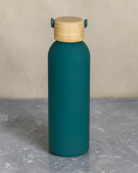Ecohub NZ Palette Insulated Water Bottle (500ml) Ocean Teal - matte and bamboo - standing on a grey concrete surface