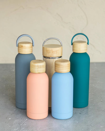 Ecohub NZ Palette Insulated Water Bottle (500ml) Slate Grey - matte and bamboo - grouped with other colourful bottles