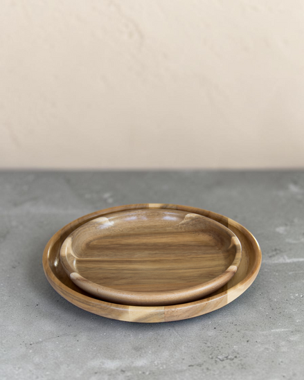 Ecohub NZ Entertainers Acacia Nesting Plate Set of 2 - natural acacia wood - nested on textured grey concrete