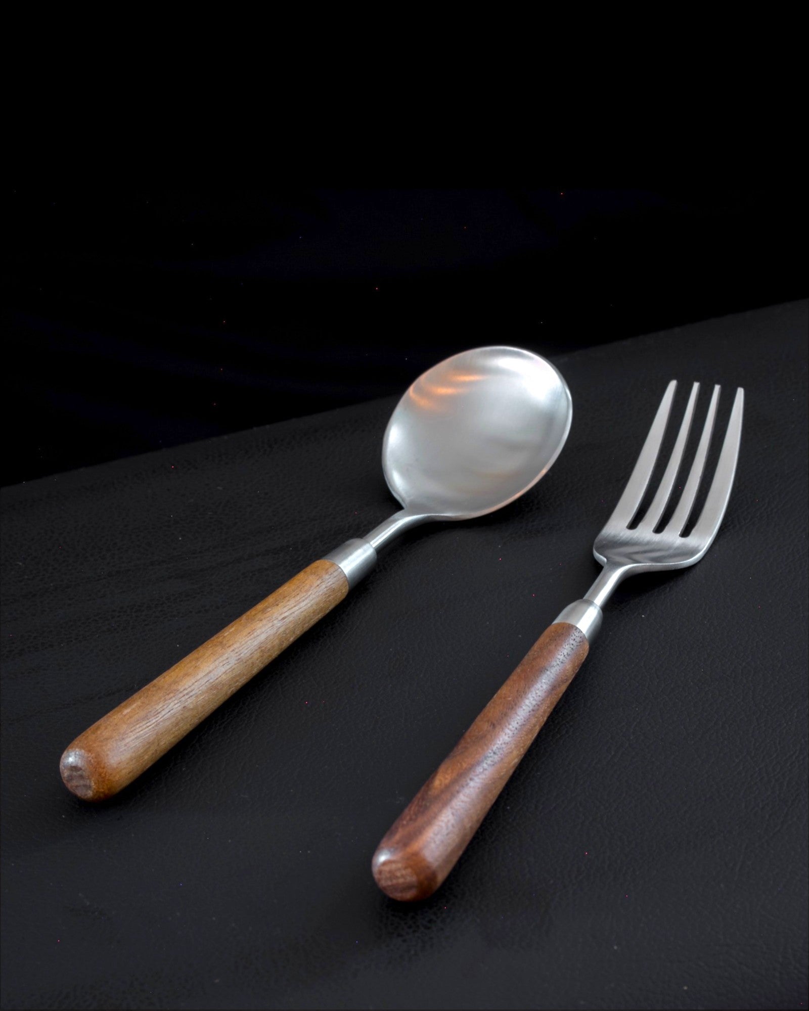 Master Walnut Handled Cutlery Set of 2