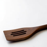 Master Walnut Slotted Spatula (35cm)