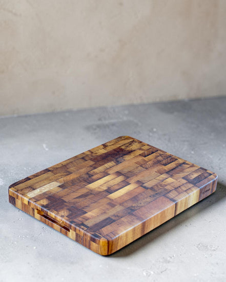 Teak End-Grain Butcher Block - Beeswax Finish (42x30cm)